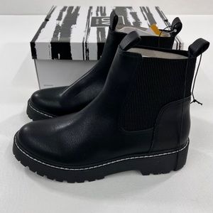 Dolce Vita Women's Shoes 8 Leigha Low Heel Lug Sole Chelsea Boot Black 8